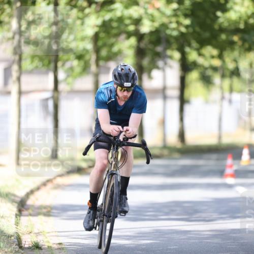 11.08.2024 - GEWOBA Citytriathlon Bremen H.Heesch http://msf.ph/oto/6800572 11.08.2024 11:59:35 Laufen  meine-sportfotos.de