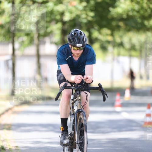 11.08.2024 - GEWOBA Citytriathlon Bremen H.Heesch http://msf.ph/oto/6800588 11.08.2024 11:59:35 Laufen  meine-sportfotos.de