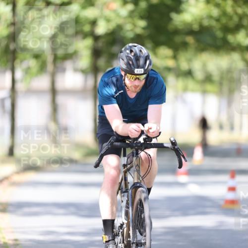 11.08.2024 - GEWOBA Citytriathlon Bremen H.Heesch http://msf.ph/oto/6800592 11.08.2024 11:59:36 Laufen  meine-sportfotos.de