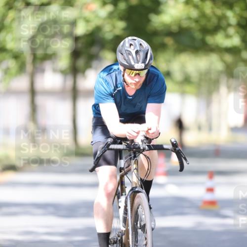 11.08.2024 - GEWOBA Citytriathlon Bremen H.Heesch http://msf.ph/oto/6800596 11.08.2024 11:59:36 Laufen  meine-sportfotos.de