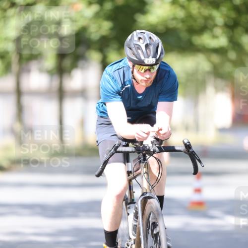 11.08.2024 - GEWOBA Citytriathlon Bremen H.Heesch http://msf.ph/oto/6800600 11.08.2024 11:59:36 Laufen  meine-sportfotos.de