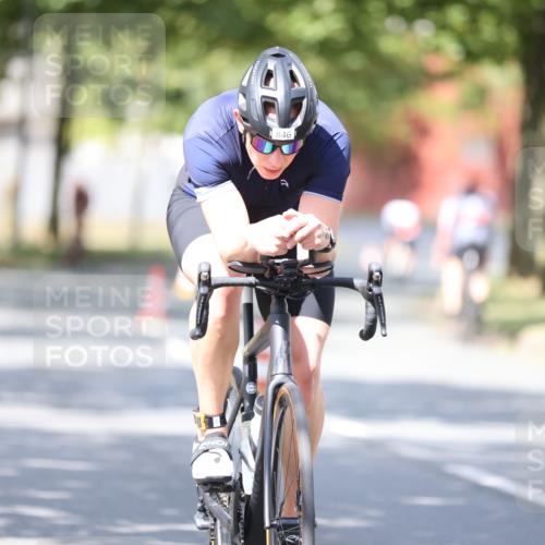 11.08.2024 - GEWOBA Citytriathlon Bremen H.Heesch http://msf.ph/oto/6800747 11.08.2024 12:00:08 Laufen  meine-sportfotos.de