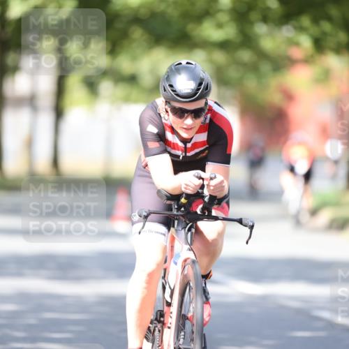 11.08.2024 - GEWOBA Citytriathlon Bremen H.Heesch http://msf.ph/oto/6800821 11.08.2024 12:00:16 Laufen  meine-sportfotos.de