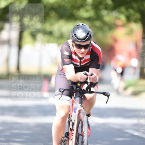11.08.2024 - GEWOBA Citytriathlon Bremen H.Heesch http://msf.ph/oto/6800823 11.08.2024 12:00:16 Laufen  meine-sportfotos.de