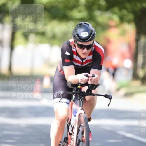 11.08.2024 - GEWOBA Citytriathlon Bremen H.Heesch http://msf.ph/oto/6800825 11.08.2024 12:00:16 Laufen  meine-sportfotos.de