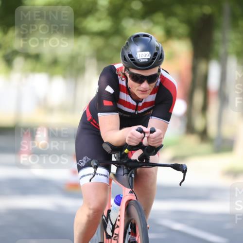 11.08.2024 - GEWOBA Citytriathlon Bremen H.Heesch http://msf.ph/oto/6800829 11.08.2024 12:00:16 Laufen  meine-sportfotos.de