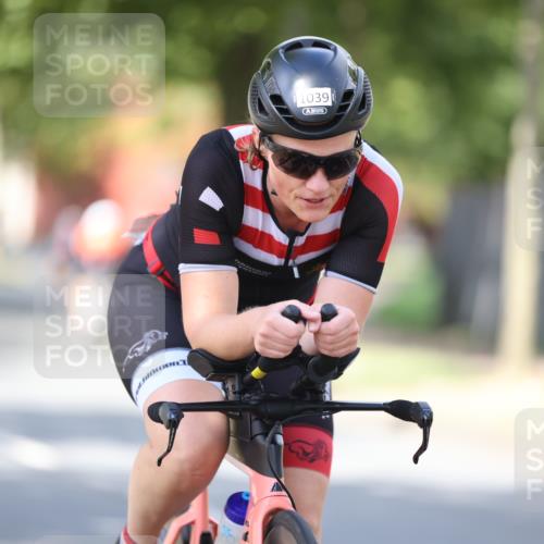 11.08.2024 - GEWOBA Citytriathlon Bremen H.Heesch http://msf.ph/oto/6800837 11.08.2024 12:00:16 Laufen  meine-sportfotos.de