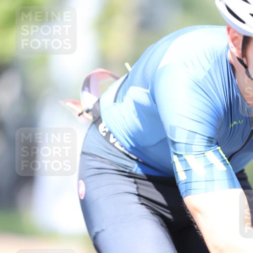 11.08.2024 - GEWOBA Citytriathlon Bremen H.Heesch http://msf.ph/oto/6800895 11.08.2024 12:00:26 Laufen  meine-sportfotos.de