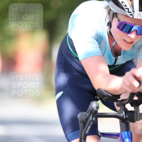 11.08.2024 - GEWOBA Citytriathlon Bremen H.Heesch http://msf.ph/oto/6800954 11.08.2024 12:00:36 Laufen  meine-sportfotos.de