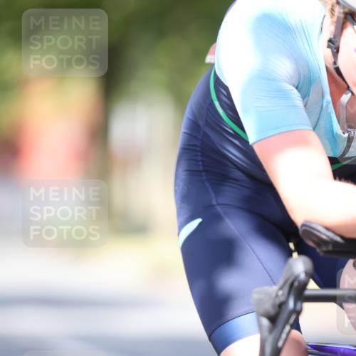 11.08.2024 - GEWOBA Citytriathlon Bremen H.Heesch http://msf.ph/oto/6800956 11.08.2024 12:00:36 Laufen  meine-sportfotos.de