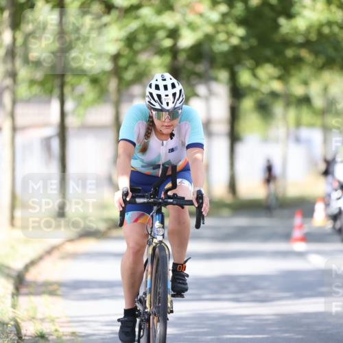 11.08.2024 - GEWOBA Citytriathlon Bremen H.Heesch http://msf.ph/oto/6800981 11.08.2024 12:00:43 Laufen  meine-sportfotos.de