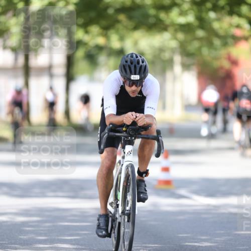 11.08.2024 - GEWOBA Citytriathlon Bremen H.Heesch http://msf.ph/oto/6801042 11.08.2024 12:00:49 Laufen  meine-sportfotos.de