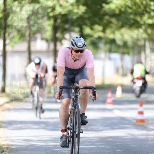 11.08.2024 - GEWOBA Citytriathlon Bremen H.Heesch http://msf.ph/oto/6801063 11.08.2024 12:00:53 Laufen  meine-sportfotos.de