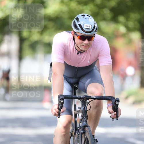 11.08.2024 - GEWOBA Citytriathlon Bremen H.Heesch http://msf.ph/oto/6801091 11.08.2024 12:00:53 Laufen  meine-sportfotos.de