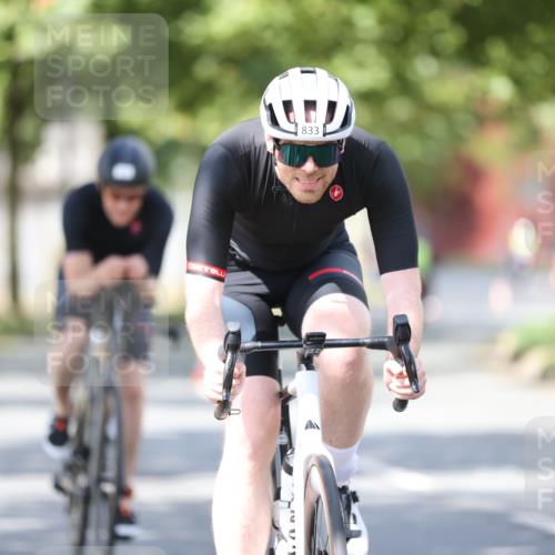 11.08.2024 - GEWOBA Citytriathlon Bremen H.Heesch http://msf.ph/oto/6801115 11.08.2024 12:00:55 Laufen  meine-sportfotos.de
