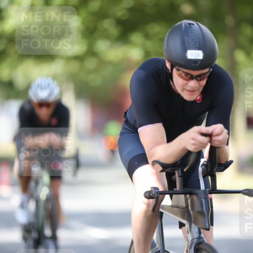 11.08.2024 - GEWOBA Citytriathlon Bremen H.Heesch http://msf.ph/oto/6801134 11.08.2024 12:00:56 Laufen  meine-sportfotos.de