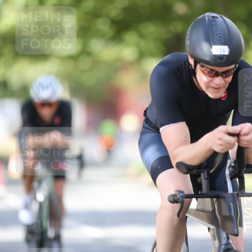 11.08.2024 - GEWOBA Citytriathlon Bremen H.Heesch http://msf.ph/oto/6801136 11.08.2024 12:00:56 Laufen  meine-sportfotos.de