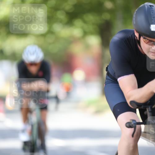11.08.2024 - GEWOBA Citytriathlon Bremen H.Heesch http://msf.ph/oto/6801138 11.08.2024 12:00:56 Laufen  meine-sportfotos.de