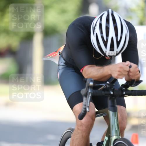 11.08.2024 - GEWOBA Citytriathlon Bremen H.Heesch http://msf.ph/oto/6801160 11.08.2024 12:00:57 Laufen  meine-sportfotos.de