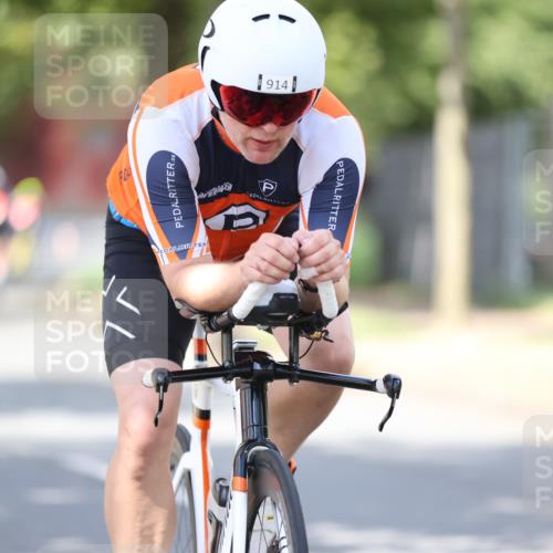 11.08.2024 - GEWOBA Citytriathlon Bremen H.Heesch http://msf.ph/oto/6801209 11.08.2024 12:01:01 Laufen  meine-sportfotos.de