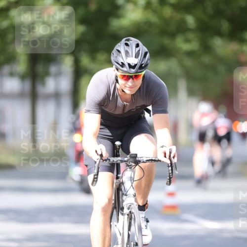 11.08.2024 - GEWOBA Citytriathlon Bremen H.Heesch http://msf.ph/oto/6801274 11.08.2024 12:01:23 Laufen  meine-sportfotos.de