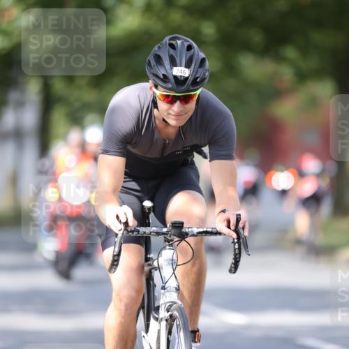11.08.2024 - GEWOBA Citytriathlon Bremen H.Heesch http://msf.ph/oto/6801280 11.08.2024 12:01:23 Laufen  meine-sportfotos.de