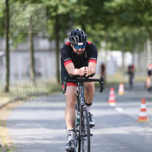 11.08.2024 - GEWOBA Citytriathlon Bremen H.Heesch http://msf.ph/oto/6801298 11.08.2024 12:01:26 Laufen  meine-sportfotos.de