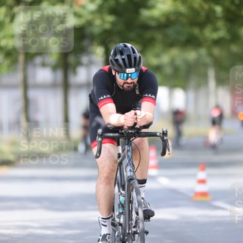 11.08.2024 - GEWOBA Citytriathlon Bremen H.Heesch http://msf.ph/oto/6801304 11.08.2024 12:01:26 Laufen  meine-sportfotos.de