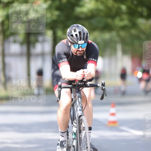 11.08.2024 - GEWOBA Citytriathlon Bremen H.Heesch http://msf.ph/oto/6801308 11.08.2024 12:01:26 Laufen  meine-sportfotos.de
