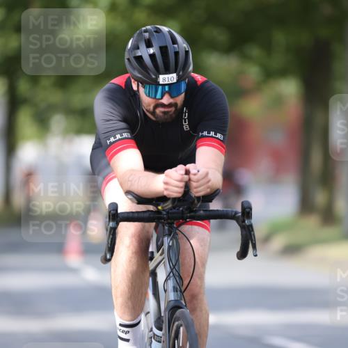 11.08.2024 - GEWOBA Citytriathlon Bremen H.Heesch http://msf.ph/oto/6801320 11.08.2024 12:01:26 Laufen  meine-sportfotos.de