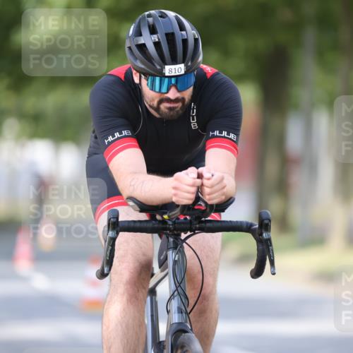 11.08.2024 - GEWOBA Citytriathlon Bremen H.Heesch http://msf.ph/oto/6801324 11.08.2024 12:01:26 Laufen  meine-sportfotos.de