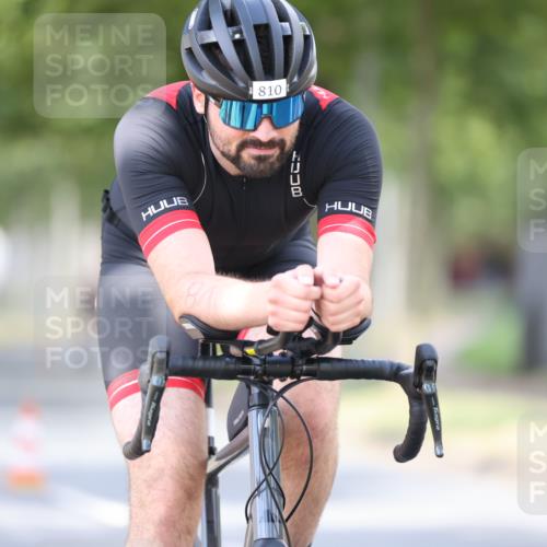 11.08.2024 - GEWOBA Citytriathlon Bremen H.Heesch http://msf.ph/oto/6801329 11.08.2024 12:01:26 Laufen  meine-sportfotos.de