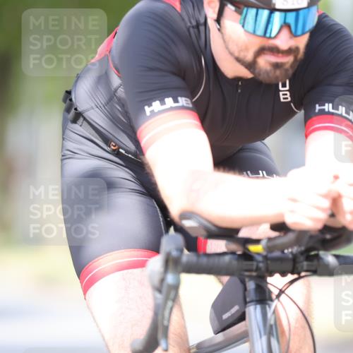 11.08.2024 - GEWOBA Citytriathlon Bremen H.Heesch http://msf.ph/oto/6801339 11.08.2024 12:01:27 Laufen  meine-sportfotos.de