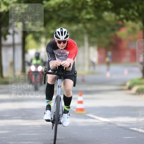 11.08.2024 - GEWOBA Citytriathlon Bremen H.Heesch http://msf.ph/oto/6801365 11.08.2024 12:01:31 Laufen  meine-sportfotos.de