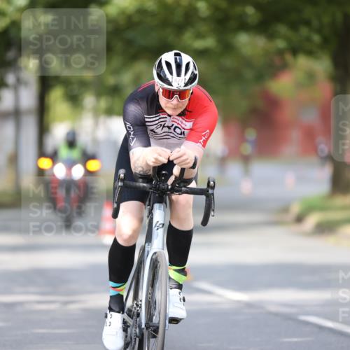 11.08.2024 - GEWOBA Citytriathlon Bremen H.Heesch http://msf.ph/oto/6801377 11.08.2024 12:01:32 Laufen  meine-sportfotos.de