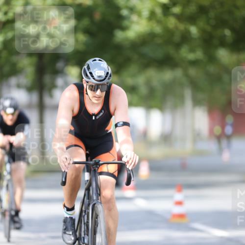 11.08.2024 - GEWOBA Citytriathlon Bremen H.Heesch http://msf.ph/oto/6801385 11.08.2024 12:01:33 Laufen  meine-sportfotos.de