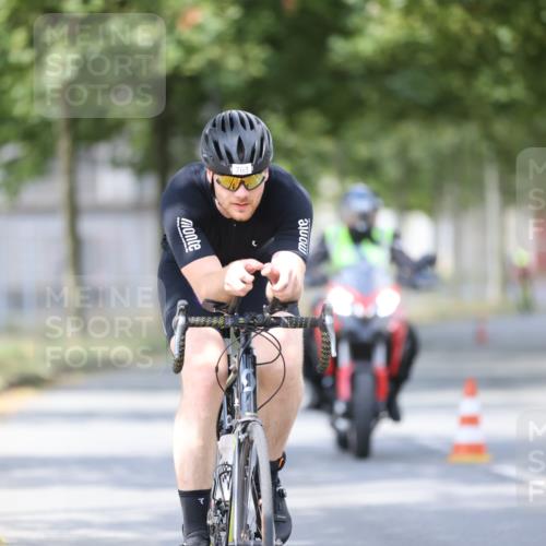 11.08.2024 - GEWOBA Citytriathlon Bremen H.Heesch http://msf.ph/oto/6801401 11.08.2024 12:01:33 Laufen  meine-sportfotos.de
