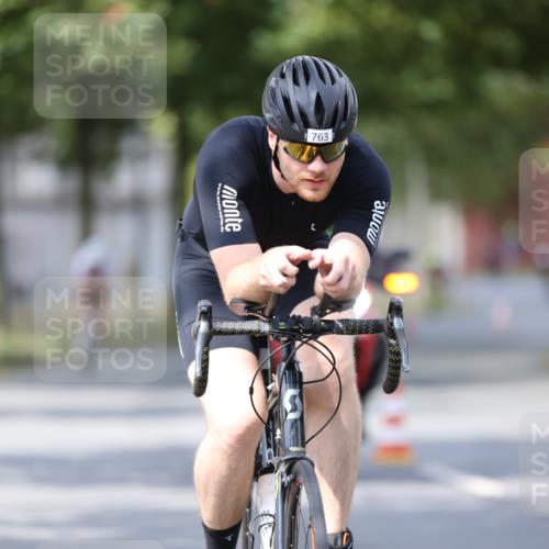 11.08.2024 - GEWOBA Citytriathlon Bremen H.Heesch http://msf.ph/oto/6801414 11.08.2024 12:01:34 Laufen  meine-sportfotos.de