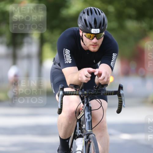 11.08.2024 - GEWOBA Citytriathlon Bremen H.Heesch http://msf.ph/oto/6801417 11.08.2024 12:01:34 Laufen  meine-sportfotos.de