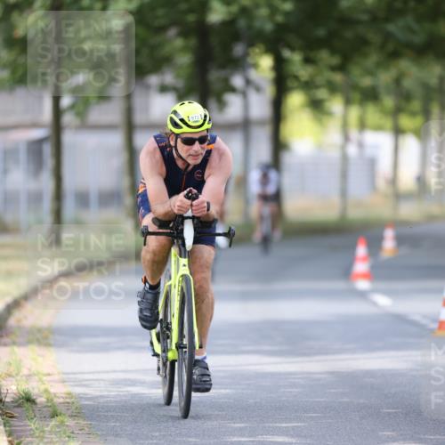 11.08.2024 - GEWOBA Citytriathlon Bremen H.Heesch http://msf.ph/oto/6801477 11.08.2024 12:01:43 Laufen  meine-sportfotos.de
