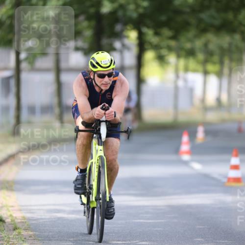 11.08.2024 - GEWOBA Citytriathlon Bremen H.Heesch http://msf.ph/oto/6801482 11.08.2024 12:01:43 Laufen  meine-sportfotos.de