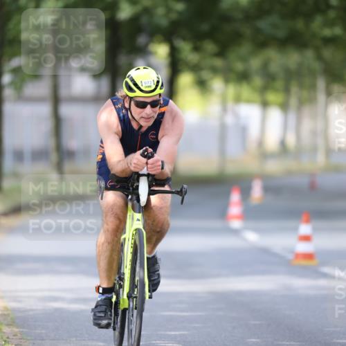 11.08.2024 - GEWOBA Citytriathlon Bremen H.Heesch http://msf.ph/oto/6801488 11.08.2024 12:01:43 Laufen  meine-sportfotos.de