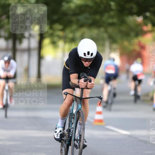 11.08.2024 - GEWOBA Citytriathlon Bremen H.Heesch http://msf.ph/oto/6801499 11.08.2024 12:01:46 Laufen  meine-sportfotos.de