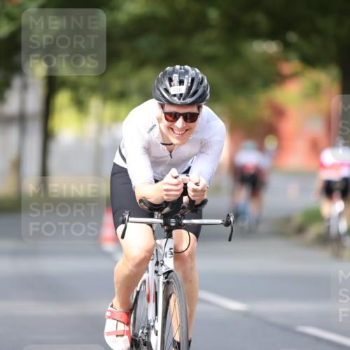 11.08.2024 - GEWOBA Citytriathlon Bremen H.Heesch http://msf.ph/oto/6801526 11.08.2024 12:01:48 Laufen  meine-sportfotos.de