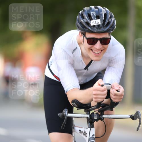 11.08.2024 - GEWOBA Citytriathlon Bremen H.Heesch http://msf.ph/oto/6801544 11.08.2024 12:01:48 Laufen  meine-sportfotos.de