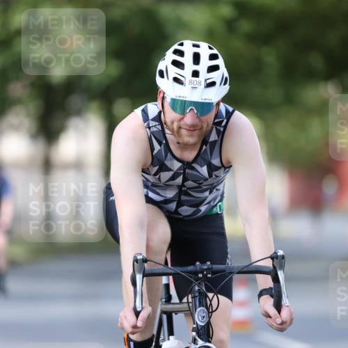 11.08.2024 - GEWOBA Citytriathlon Bremen H.Heesch http://msf.ph/oto/6801562 11.08.2024 12:01:59 Laufen  meine-sportfotos.de