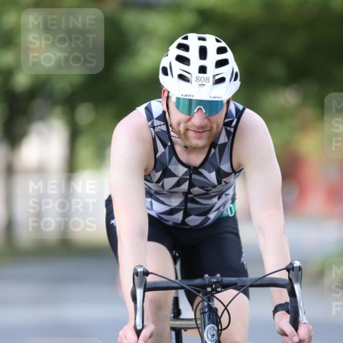 11.08.2024 - GEWOBA Citytriathlon Bremen H.Heesch http://msf.ph/oto/6801566 11.08.2024 12:01:59 Laufen  meine-sportfotos.de