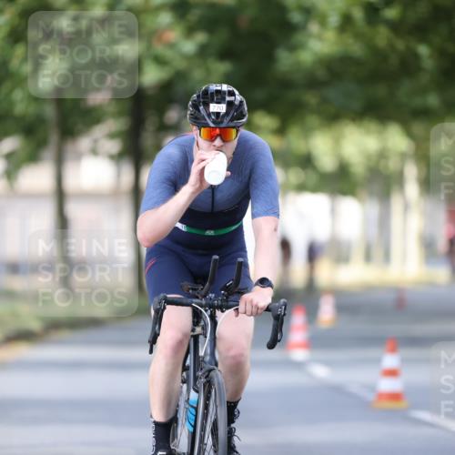 11.08.2024 - GEWOBA Citytriathlon Bremen H.Heesch http://msf.ph/oto/6801589 11.08.2024 12:02:01 Laufen  meine-sportfotos.de
