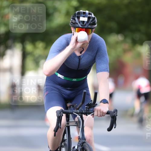 11.08.2024 - GEWOBA Citytriathlon Bremen H.Heesch http://msf.ph/oto/6801604 11.08.2024 12:02:02 Laufen  meine-sportfotos.de