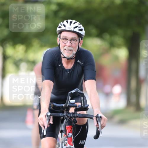 11.08.2024 - GEWOBA Citytriathlon Bremen H.Heesch http://msf.ph/oto/6801643 11.08.2024 12:02:08 Laufen  meine-sportfotos.de